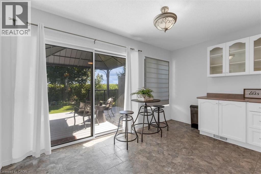 7 Aspen Lane Property Photo 14