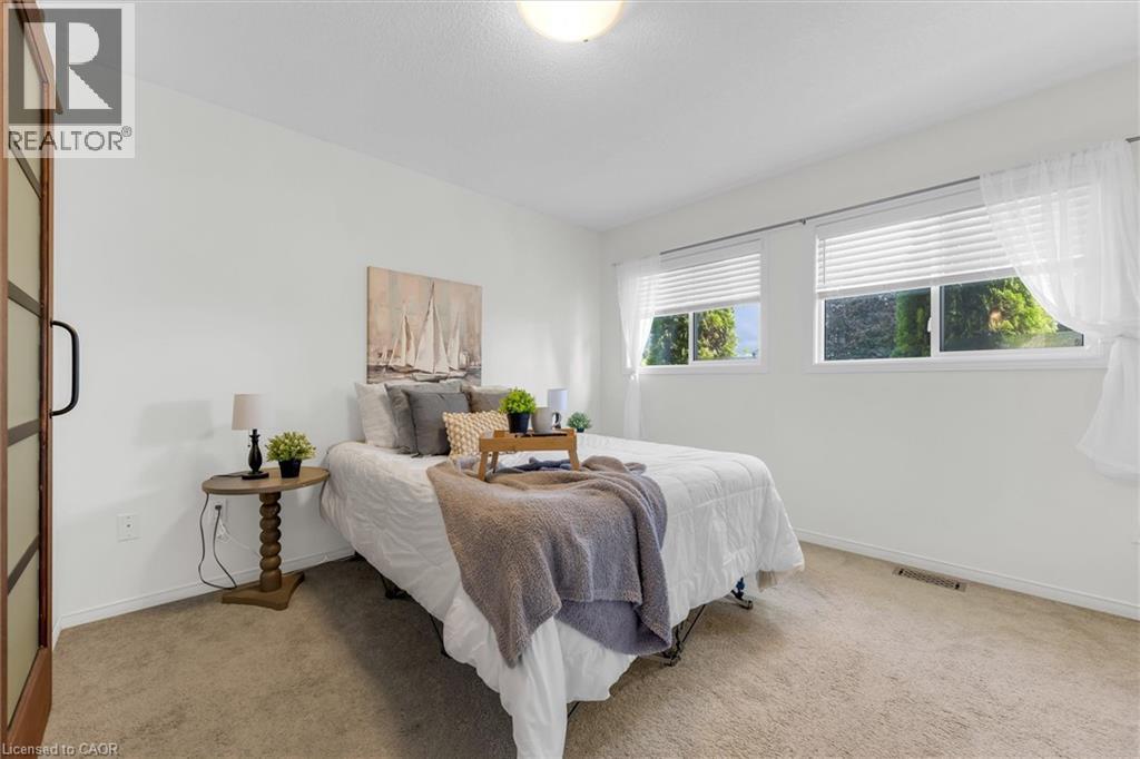 7 Aspen Lane Property Photo 16