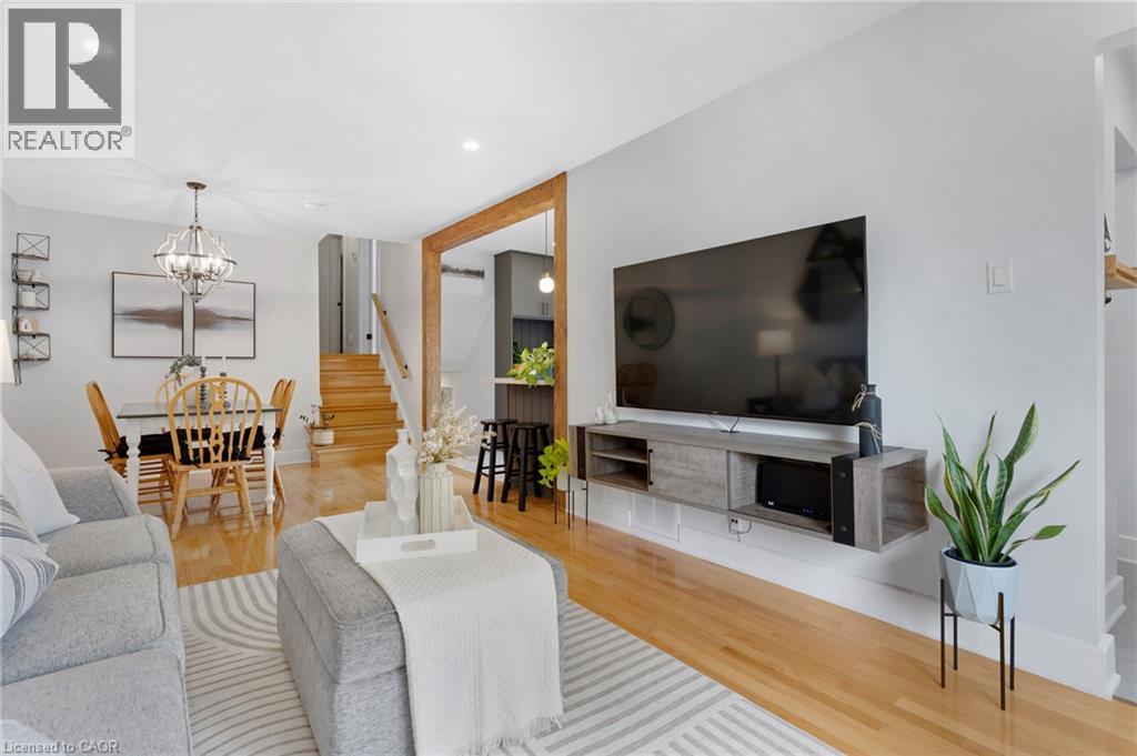 477 Kingscourt Drive Unit# B Property Photo 7