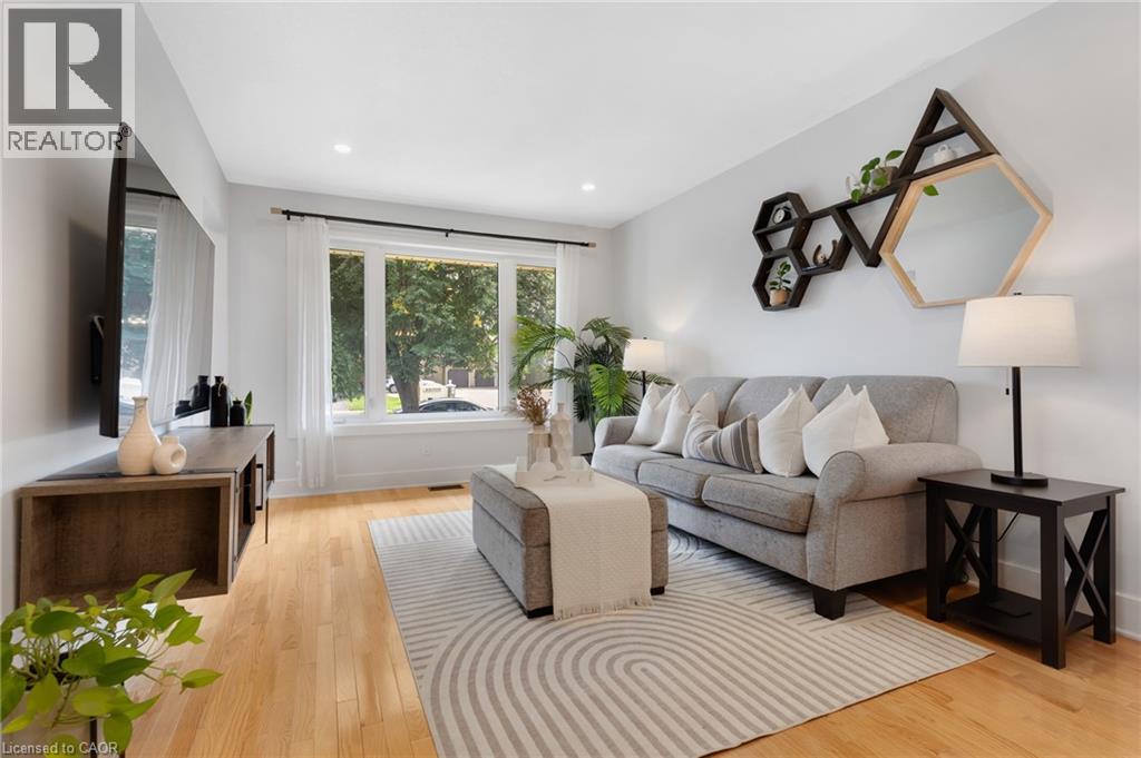 477 Kingscourt Drive Unit# B Property Photo 9
