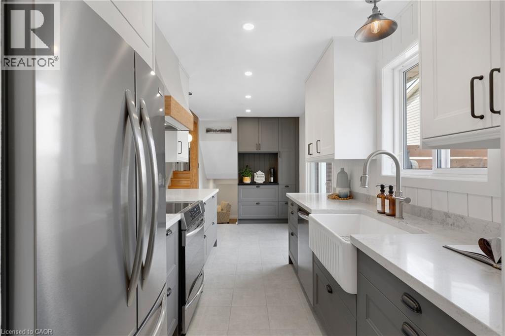 477 Kingscourt Drive Unit# B Property Photo 16