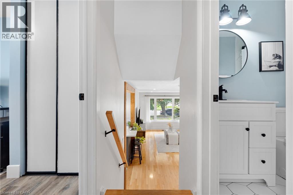 477 Kingscourt Drive Unit# B Property Photo 19