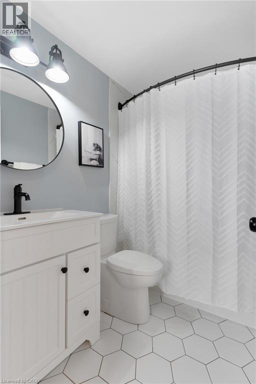 477 Kingscourt Drive Unit# B Property Photo 20