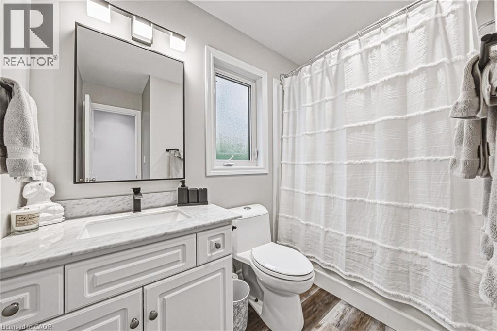 8 Lake Road Property Photo 18