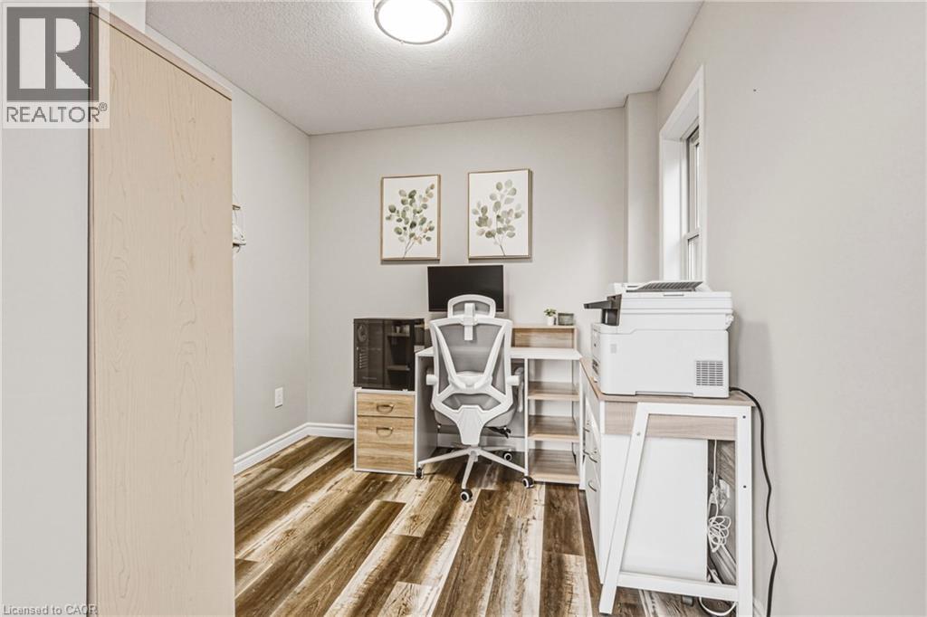 8 Lake Road Property Photo 19
