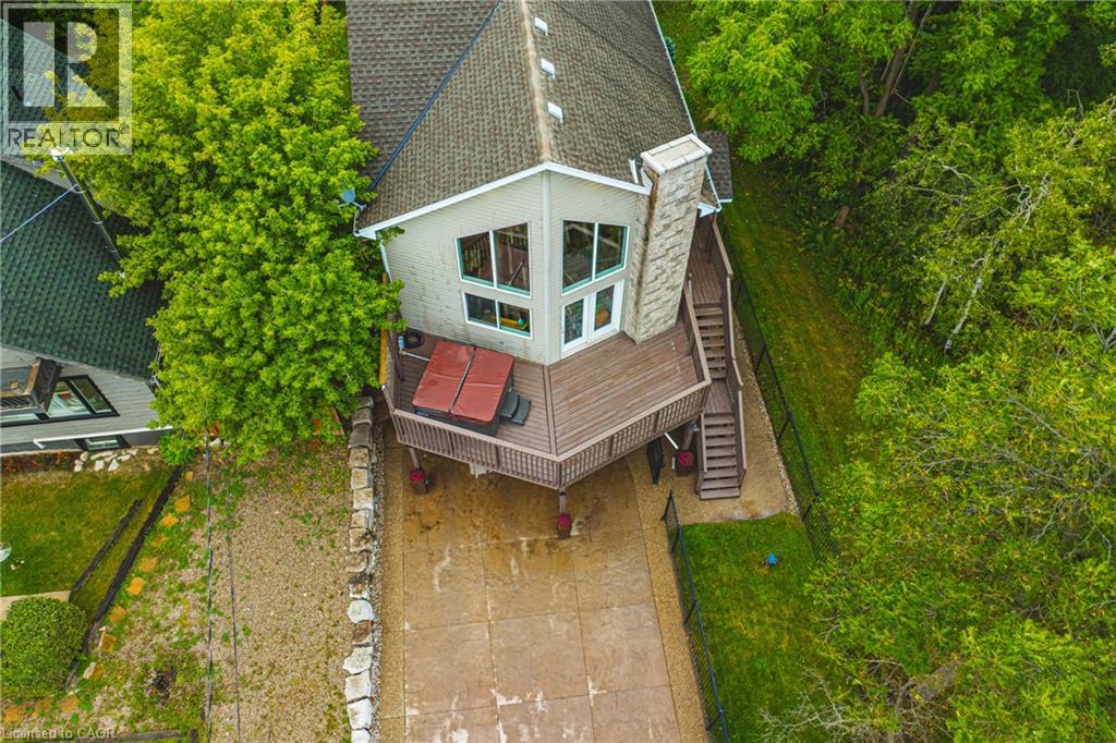 8 Lake Road Property Photo 39