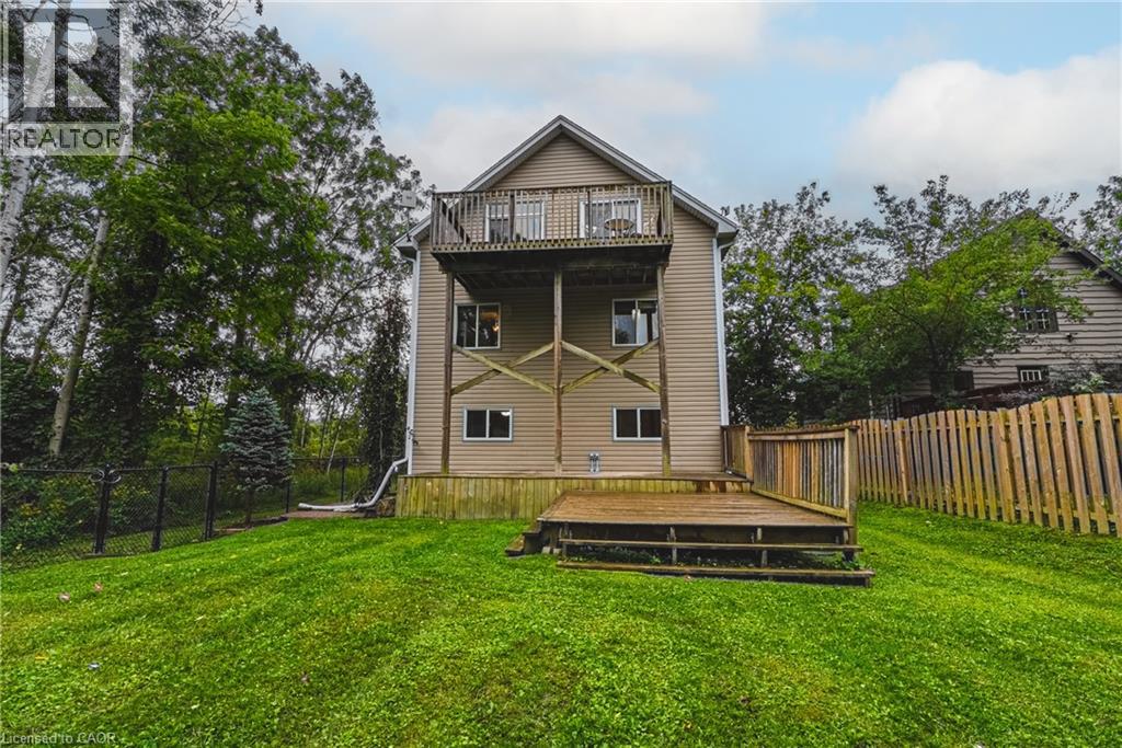 8 Lake Road Property Photo 40
