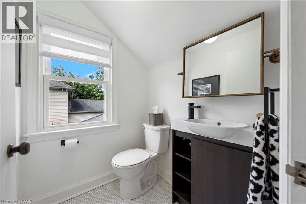 25 Mccall Street Property Photo 7