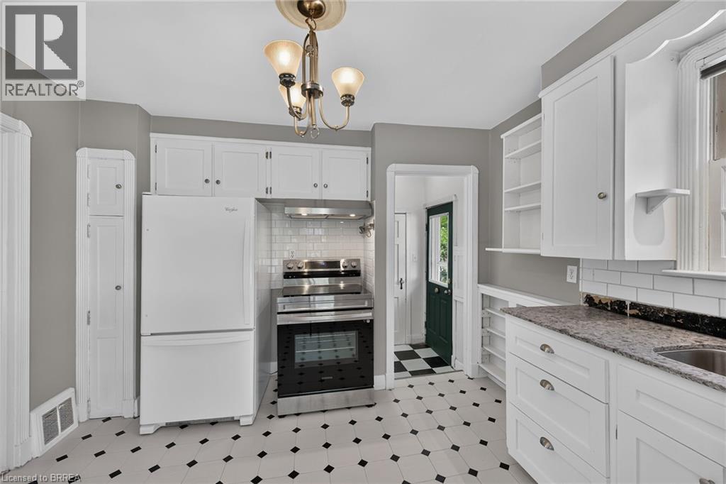 39 Balmoral Avenue Property Photo 17