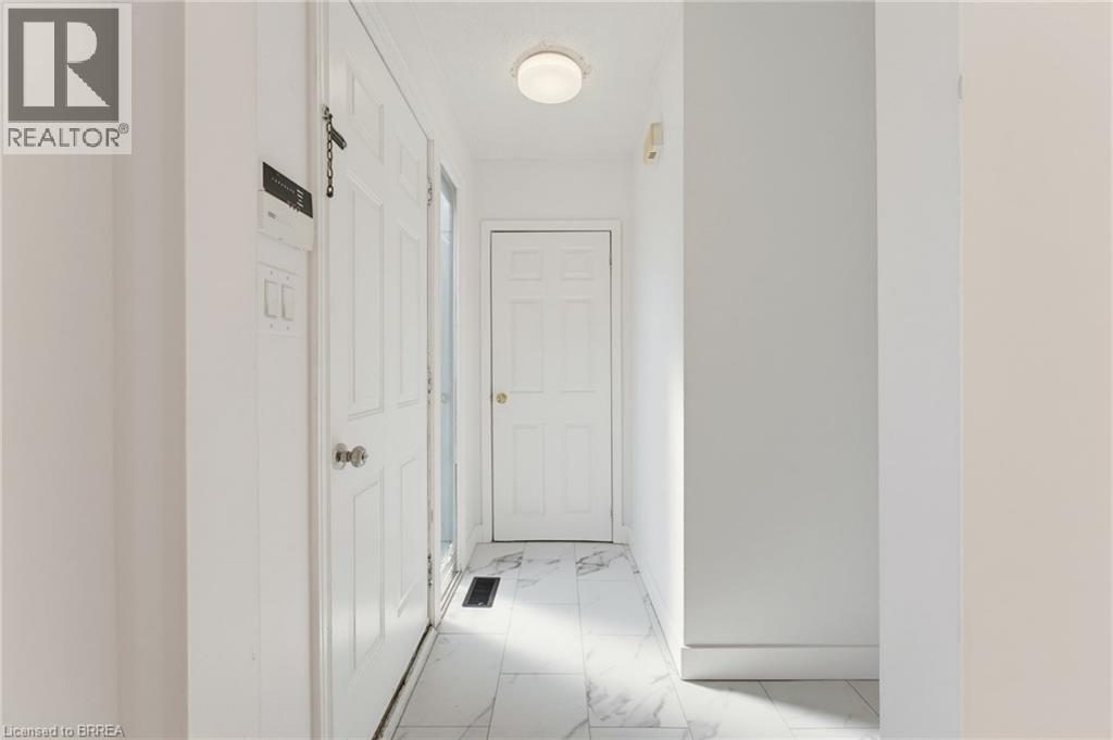805 Tate Avenue Property Photo 4