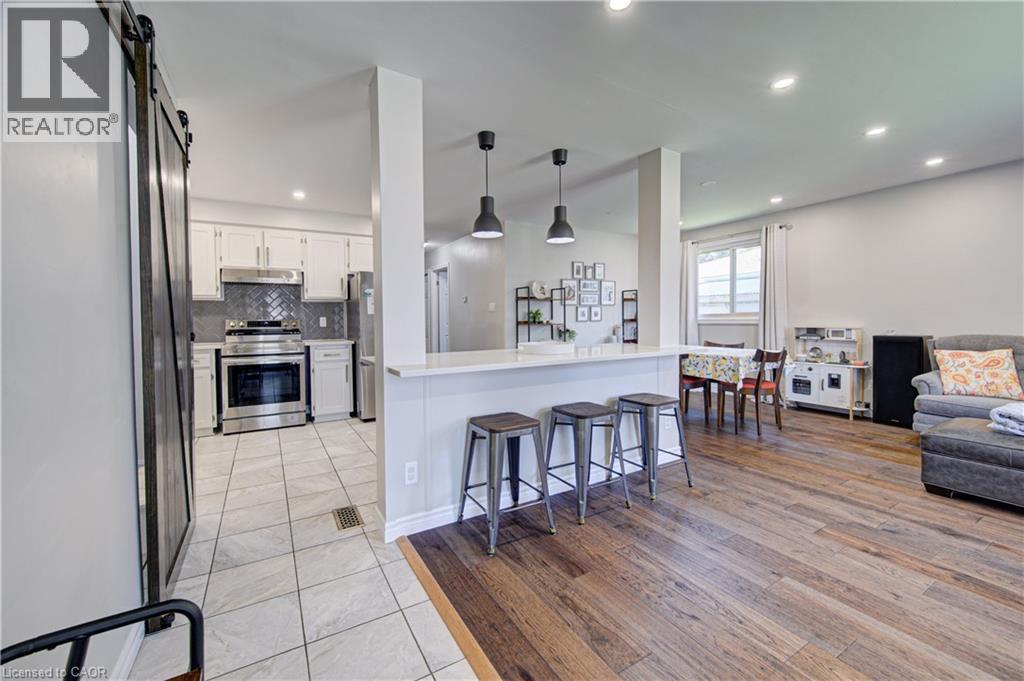 221 Devon Street Property Photo 1