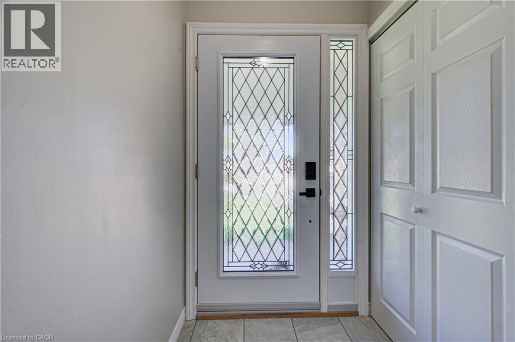 221 Devon Street Property Photo 5