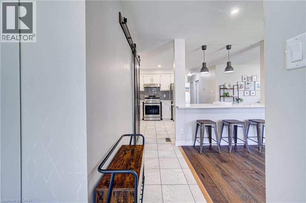 221 Devon Street Property Photo 6