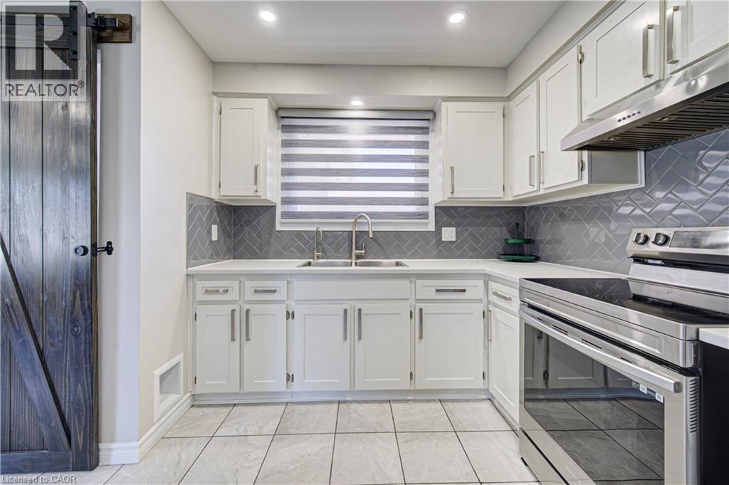 221 Devon Street Property Photo 15