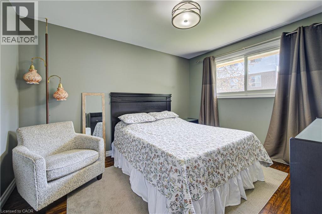 221 Devon Street Property Photo 21