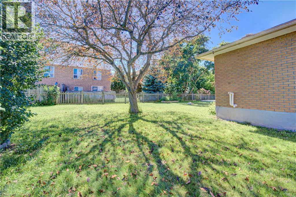 221 Devon Street Property Photo 24