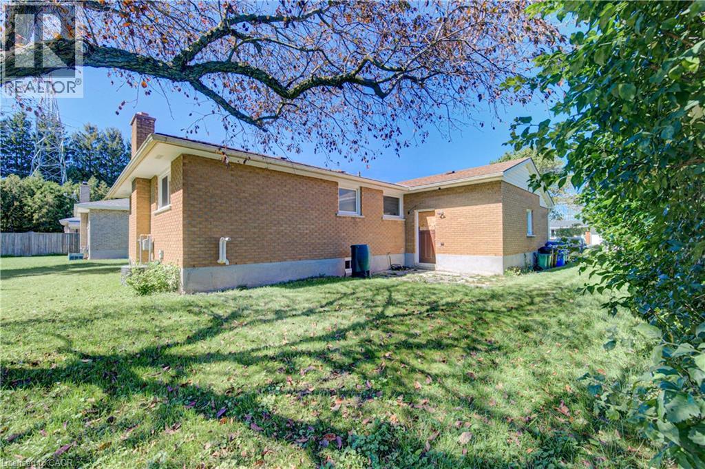 221 Devon Street Property Photo 26