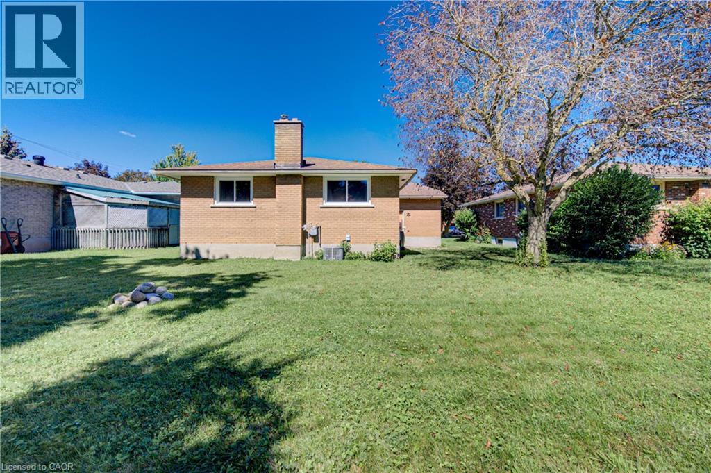 221 Devon Street Property Photo 29
