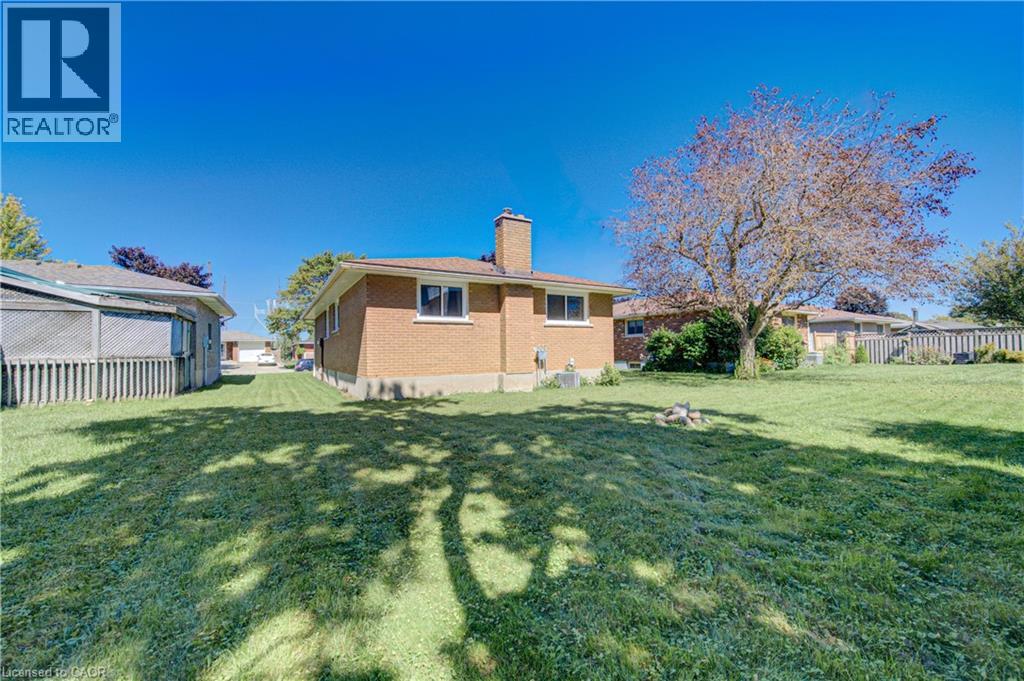 221 Devon Street Property Photo 31