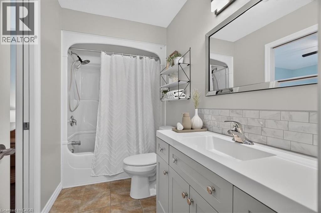 515 Woodward Drive Property Photo 25