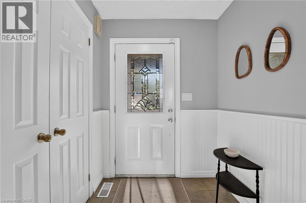 356 Station Street Property Photo 4