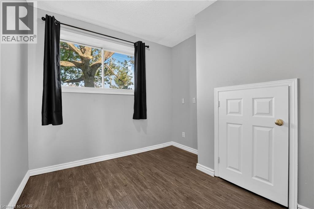 356 Station Street Property Photo 26