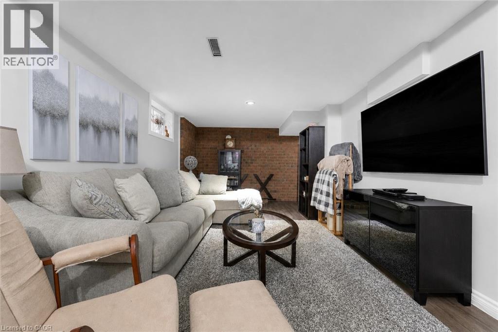 330 Margaret Avenue Property Photo 15