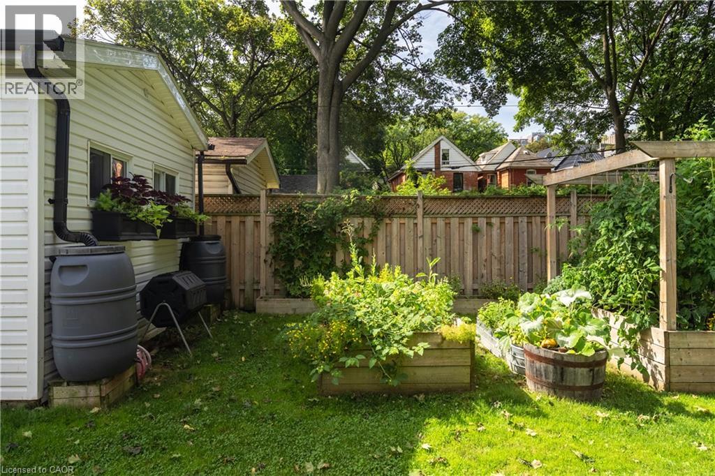 50 Norway Avenue Property Photo 47