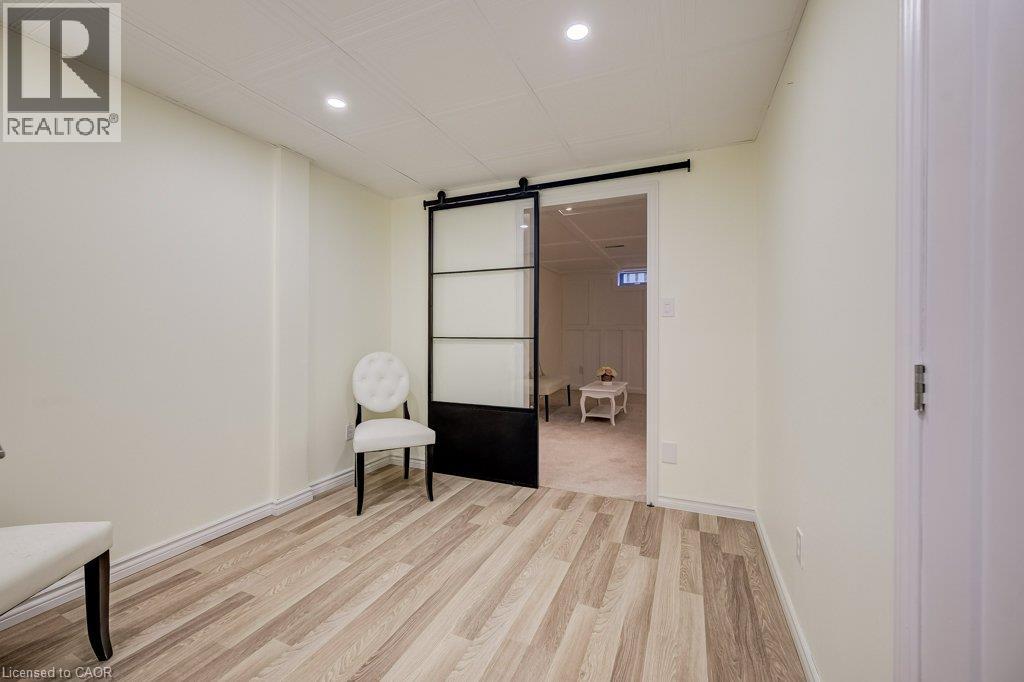 16 Irongate Drive Property Photo 35