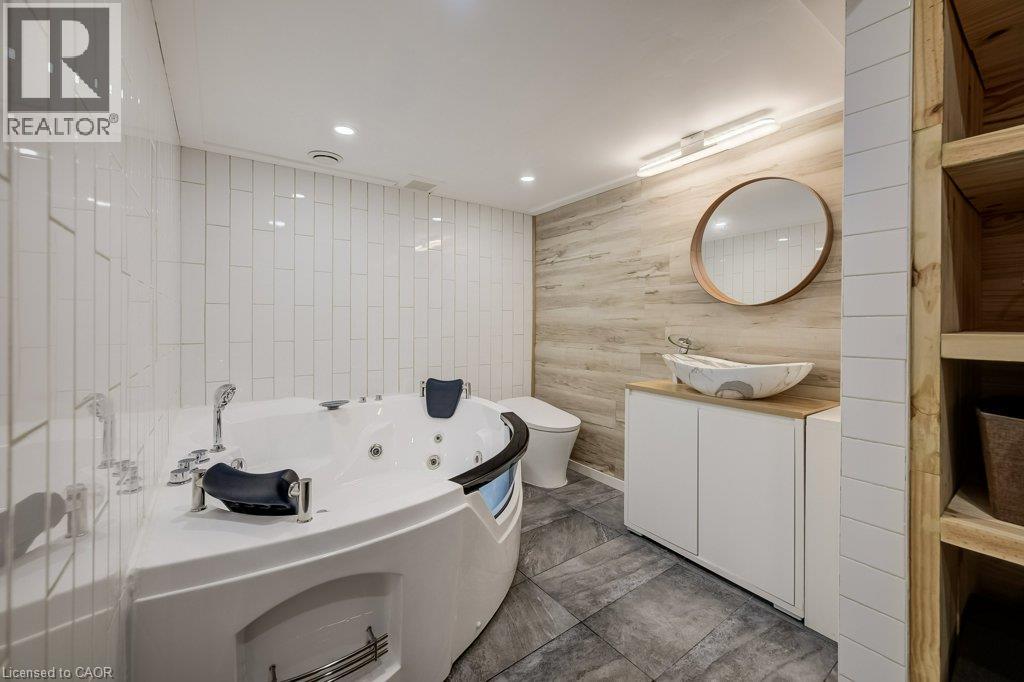 16 Irongate Drive Property Photo 36