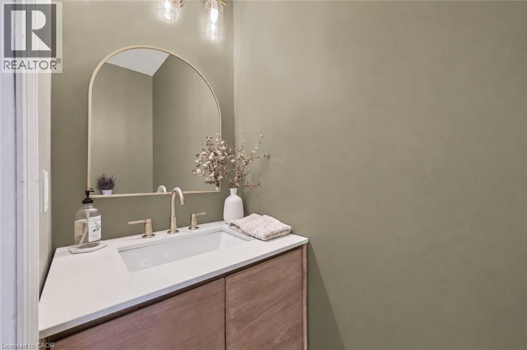 88 Decorso Drive Unit# 30 Property Photo 11
