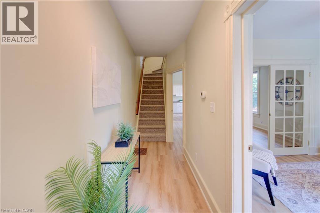 9 Salisbury Avenue Property Photo 5