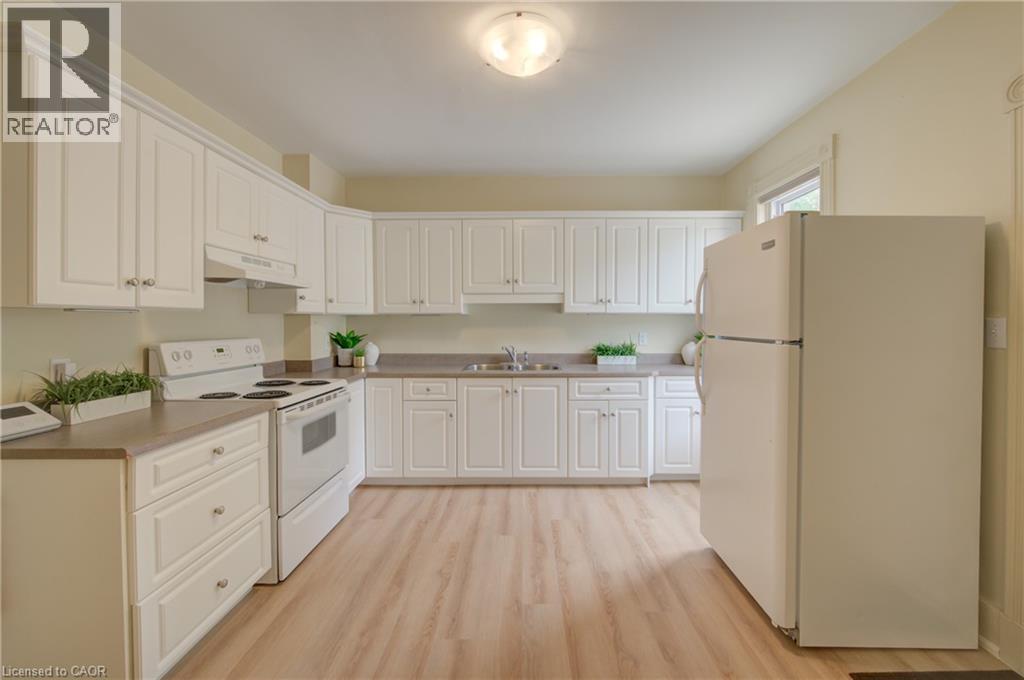 9 Salisbury Avenue Property Photo 12