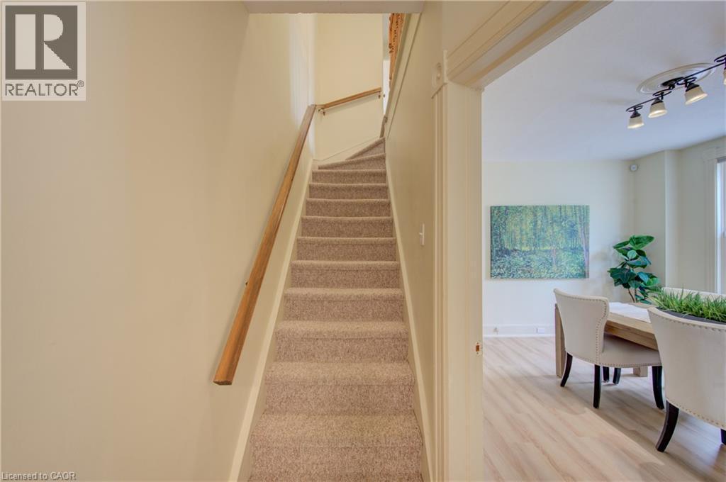 9 Salisbury Avenue Property Photo 16