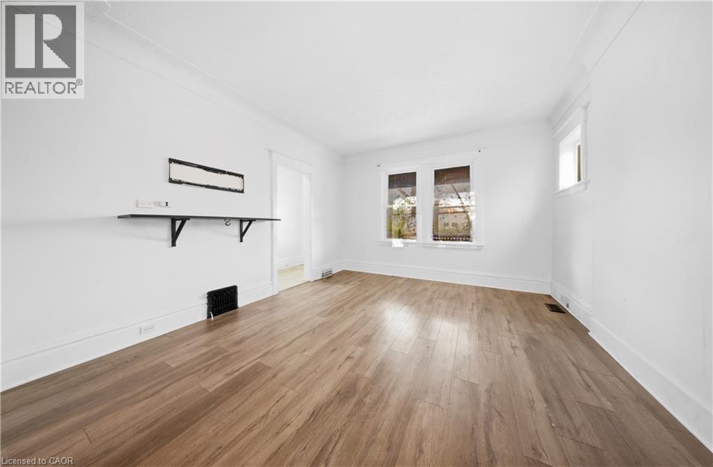 1082 Cannon Street E Property Photo 5