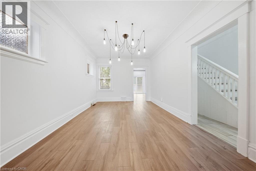 1082 Cannon Street E Property Photo 6