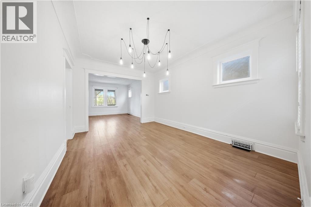 1082 Cannon Street E Property Photo 7