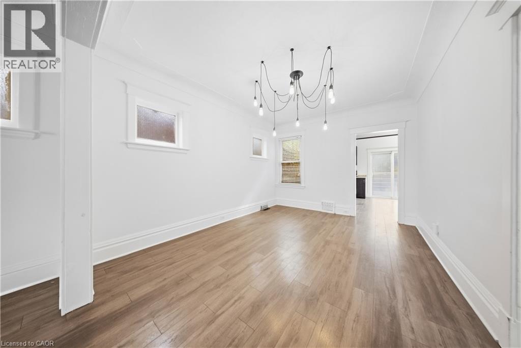 1082 Cannon Street E Property Photo 11