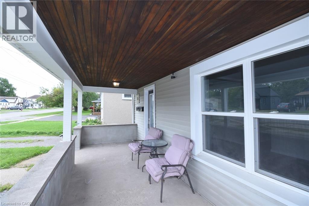 58 Wellington Street Property Photo 5