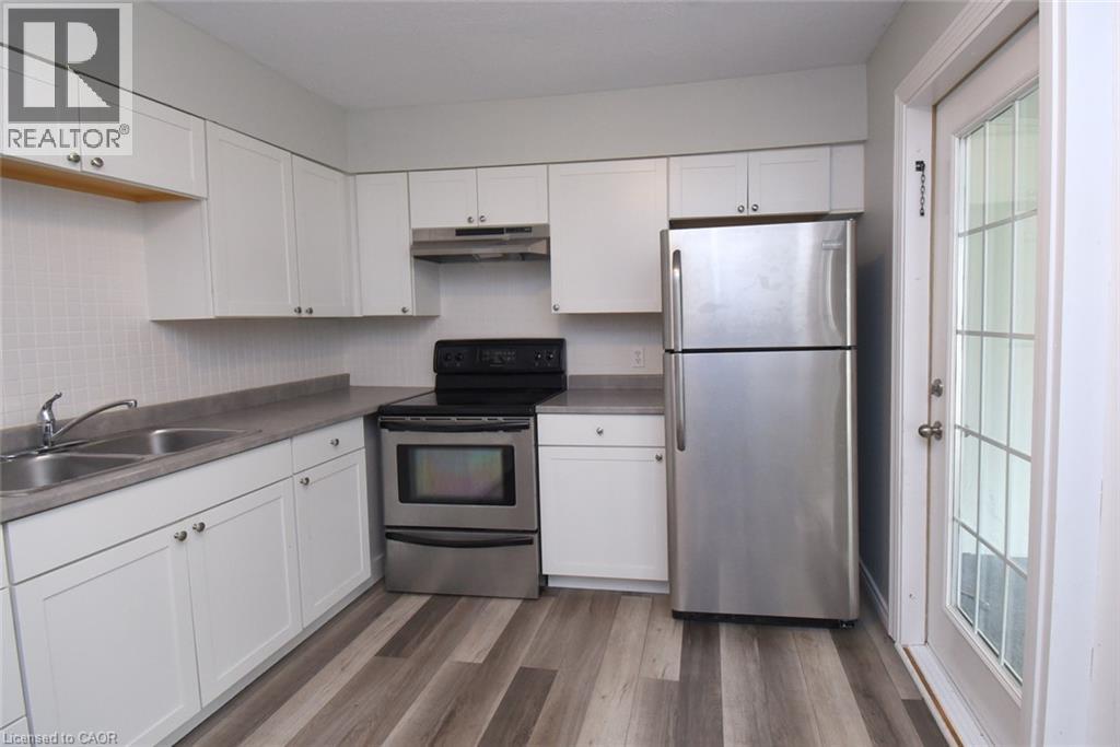 58 Wellington Street Property Photo 11