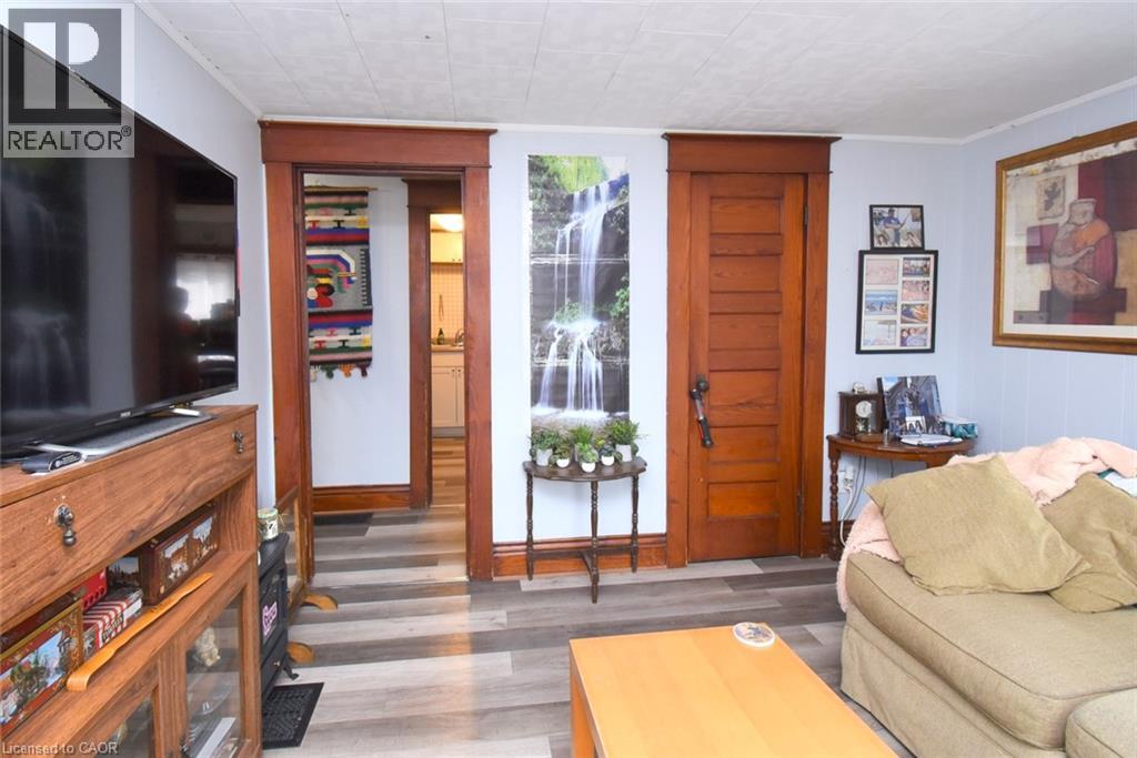 58 Wellington Street Property Photo 22