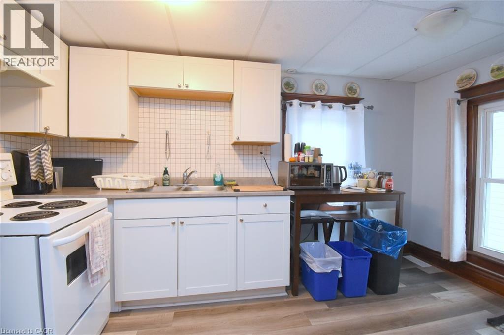 58 Wellington Street Property Photo 24
