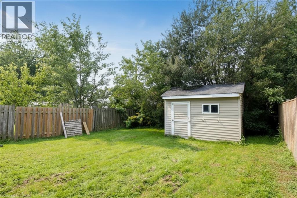 58 Wellington Street Property Photo 35