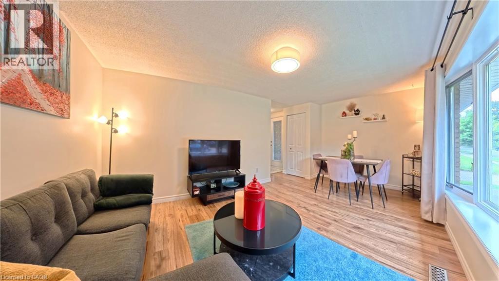 380 Grangewood Drive Property Photo 4