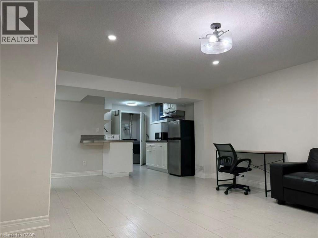 117 Eaglecrest Street Property Photo 2