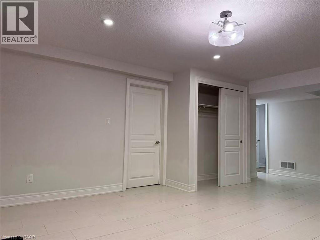 117 Eaglecrest Street Property Photo 4