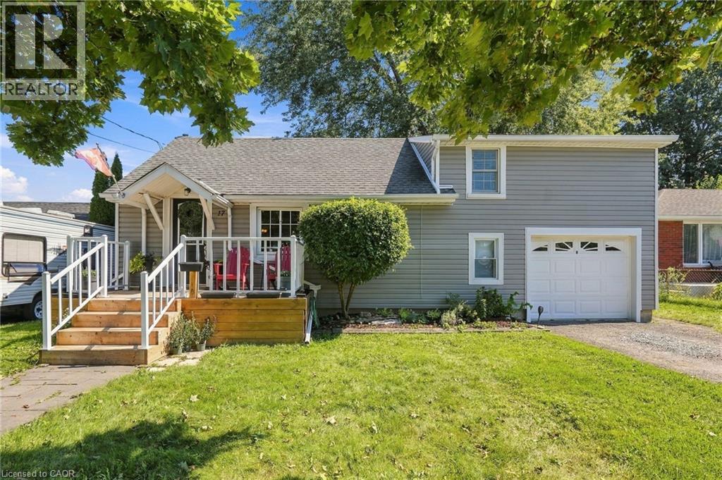 17 FOXGLOVE Avenue