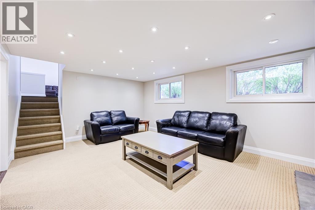 2037 Mountain Grove Avenue Property Photo 24