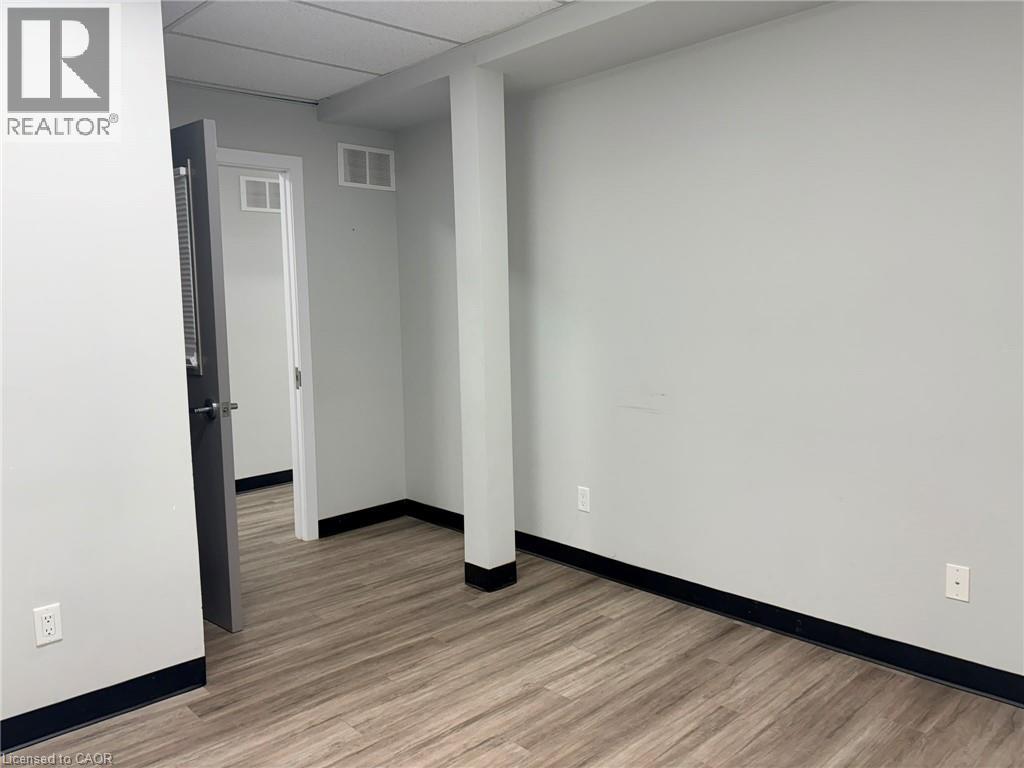 11 Colborne Street N Property Photo 8