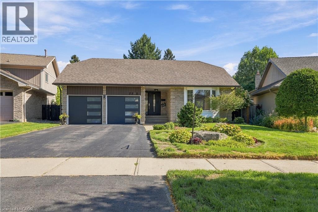 2390 SINCLAIR Circle